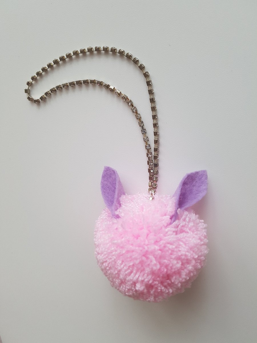 CraftsZaytsev's tweet photo. # Shorts : DIY Animal Pom Pom Keychain 🐱 https://t.co/44uQxkVCAf через @YouTube #pompomkeychain #woolenkeychain #yarnkeychain #pompomcat #pompomkitty #easydiy #amazingtrick #hackdesign #diy #craft #handmade #craftmania https://t.co/o9Ra2AHWPl