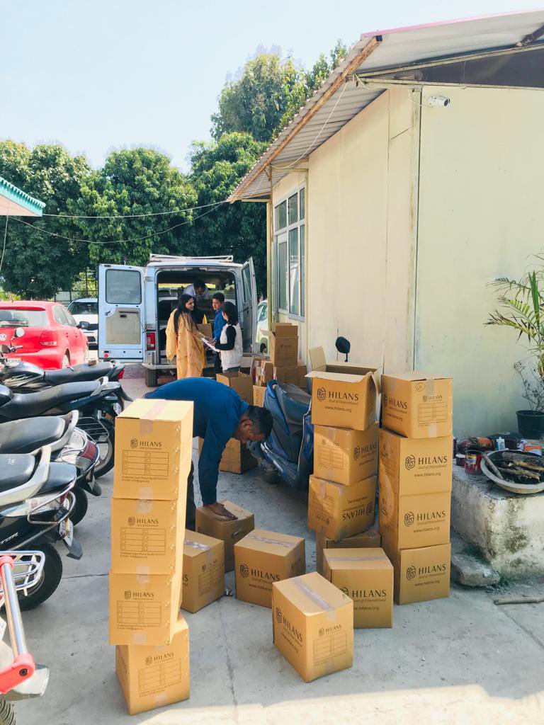 hilansofficial's tweet photo. At Hilans, each day is a new learning experience for us. 🌅✨
With your constant support, we have grown from an idea to a Pan India brand.  📦 ➡️ 🇮🇳 
A special thanks to you for inspiring us on each step of our journey and helping us deliver you value. 😊✨

#farmproduce #purity https://t.co/GrLtu8oolz