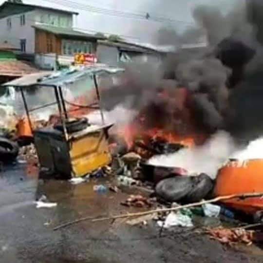 Some protesters were also arrested and things protected by the people
were set on fire.
JUSTICE FOR MYANMAR
#WhatsHappeningInMyanmar 
#Mar3Coup