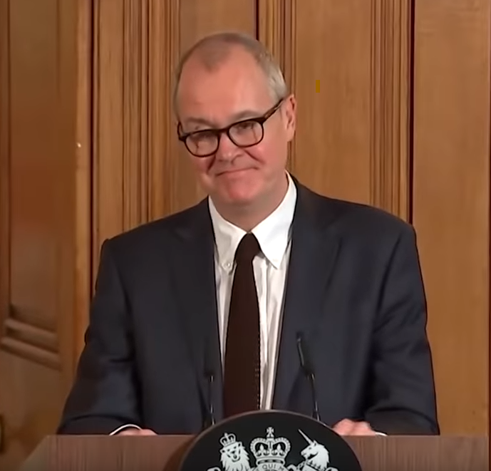 LawtonTri's tweet photo. Clearly only the sternest of commitments to good public health messaging is keeping him from having his head in his hands at this moment.

#HandsFaceSpaceReplace #FreshAirNHS https://t.co/KF4pfKVrah