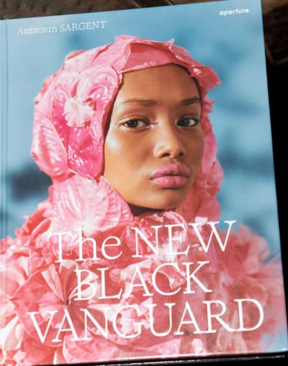 ITSplatform's tweet photo. An amazing list of #books about #fashion and #diversity published by @museumatFIT . Interesting and much needed source about #urgentissues https://t.co/kq2WihWzhv https://t.co/GYvOXMQiwj