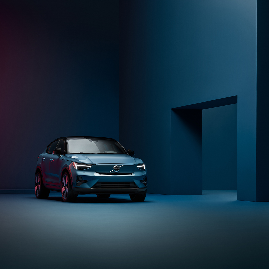 Introducing the new full electric Volvo #C40Recharge.

Learn more: volvoca.rs/3qd1erV