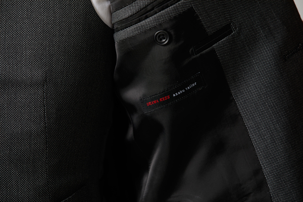 浦和レッズオフィシャル 浦和レッズ オフィシャルパートナーであるメルボメンズウェアー Azabu Tailor のご提供を受け 選手 スタッフが移動時や公式行事にて着用するオフィシャルスーツの21シーズンモデルをrex Club会員様限定で70名様に販売いたし 浦和レッズオフィシャル 浦和レッズ オフィシャルパートナーであるメルボメンズウェアー Azabu Tailor のご提供を受け 選手 スタッフが移動時や公式行事にて着用するオフィシャルスーツの21シーズンモデルをrex Club会員様限定で70名様に販売いたし
