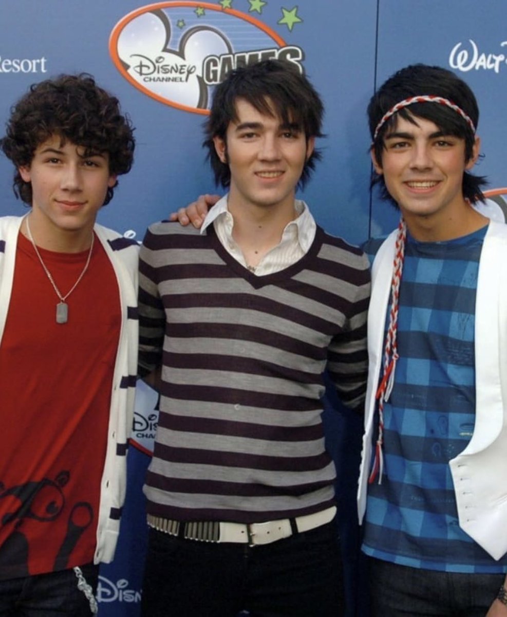 Тату братьев джонас Jonas Brothers