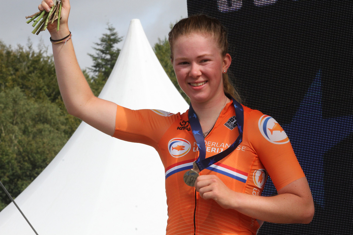 Uneken kijkt uit naar thuiswedstrijd. Als juniore won ze in de Healthy Ageing Tour, als elite-rensters start ze dit jaar met ambities in de driedaagse coronaproof editie. Link: hannn.eu/healthy-ageing… #HAT21 #Cycling #wielrennen