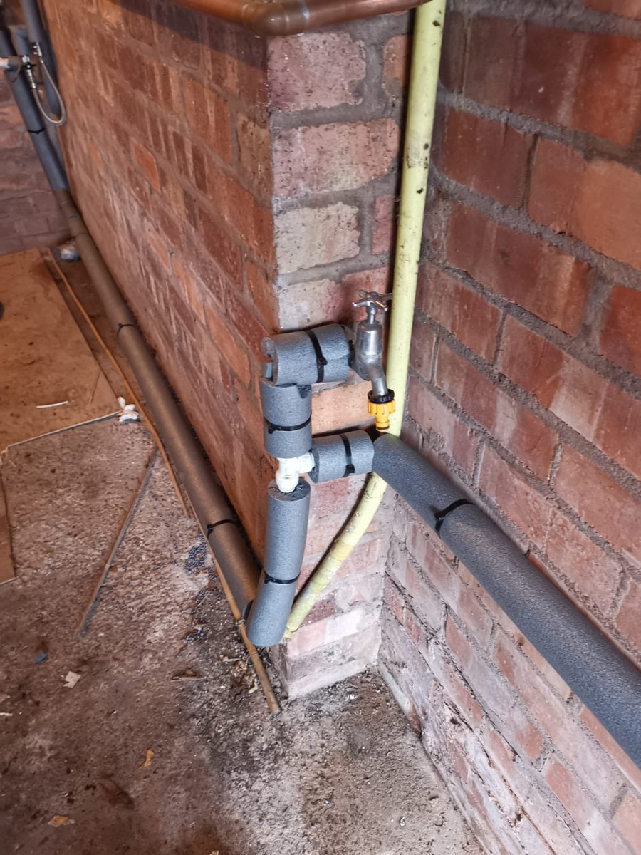 A good job working alongside a local builder to dig the trenches to resolve an outside water leak.

It makes a nice change from working indoors but you have to wrap up warm in this weather 🥶

All fixed, great teamwork &amp; a happy customer 🙌

#callgasheatingandplumbing  #plumbing