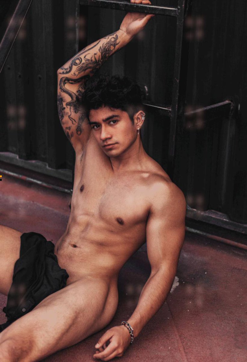 Axelito on X: El actor Juan Bernardo Flores cada vez se pone más hot, lo  quisieran ver desnudo? Denle Like, Rt y siganme para más heteropack  heteroscachondos actor heteromuycurioso Heteroflexible follow  t.co2lwZePoylr 