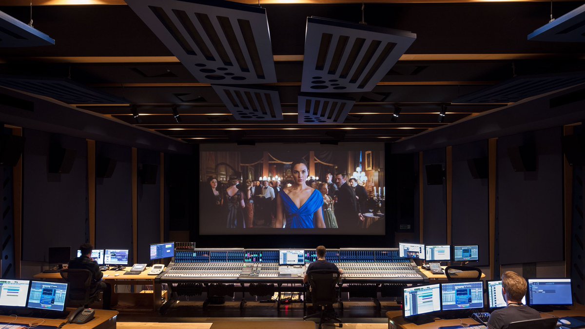 Congratulations to all the winners of the #GoldenGlobes at the weekend. In particular, we're thrilled for everyone involved in the making of The Crown and I Care A Lot, including our client <a href="/WBDeLaneLea/">Warner Bros. De Lane Lea</a>. 🎉 

#JwooClient