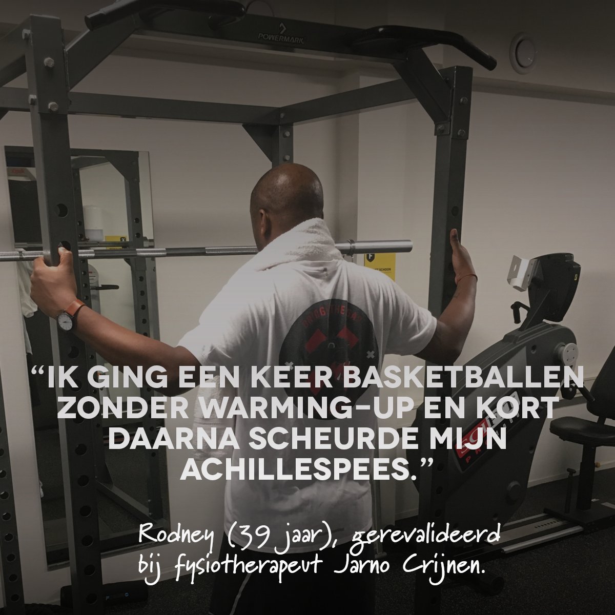 Het overslaan van een warming-up voor het sporten kan vervelende gevolgen met zich mee brengen. Zo ook voor de 39-jarige Rodney. Hij scheurde tijdens een spontaan potje basketbal zijn achillespees. Sportfysiotherapeut Jarno Crijnen heeft Rodney begeleidt: fysioholland.nl/ervaring-behan…