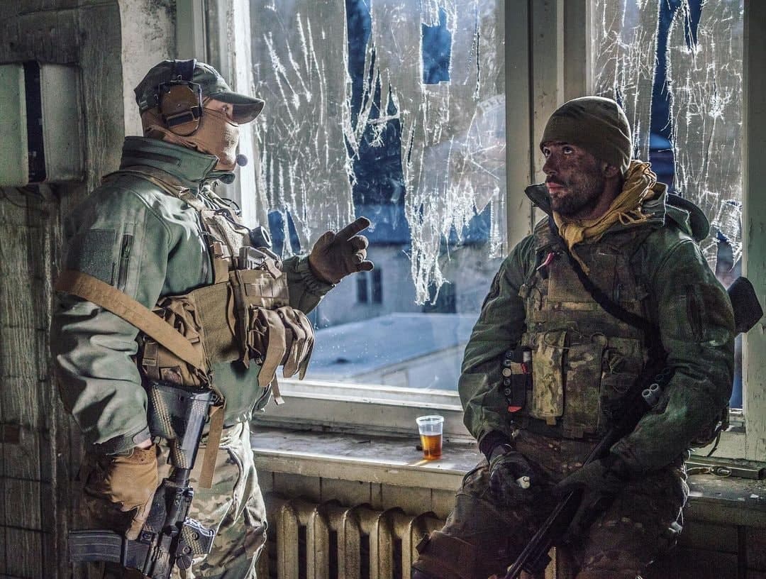 Escape from raid. Escape from tarkov raid скиф. Побег из таркова рейд. Побег из таркова рейд. Escape from raid.