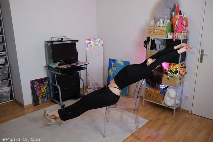 It's my Birthday!🎂 In case you want to send me a gift, use "Make it rain" feature at ManyVids, please<a href="/tag/sexyinblack"class="tags"><span>#sexyinblack</span></a><a href="/tag/peekingpanties"class="tags"><span>#peekingpanties</span></a>