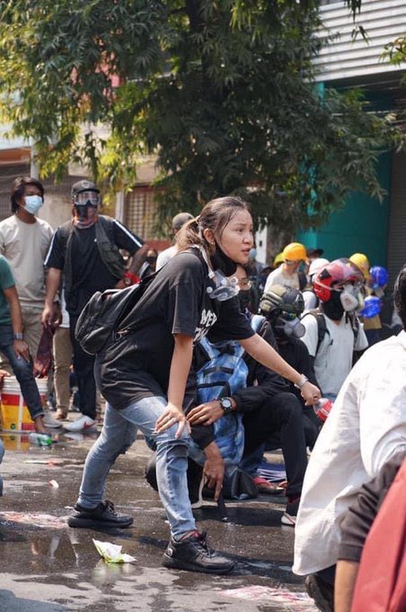 Another fallen star, shot in the neck by the Junta. 💔 Her name was Ma Kyal Sin. Only 19.. Rest In Peace sister. You are forever our hero. 📍Mandalay. #Mar3Coup 
#CrimesAgainstHumanity #WhatsHappeningInMyanmar