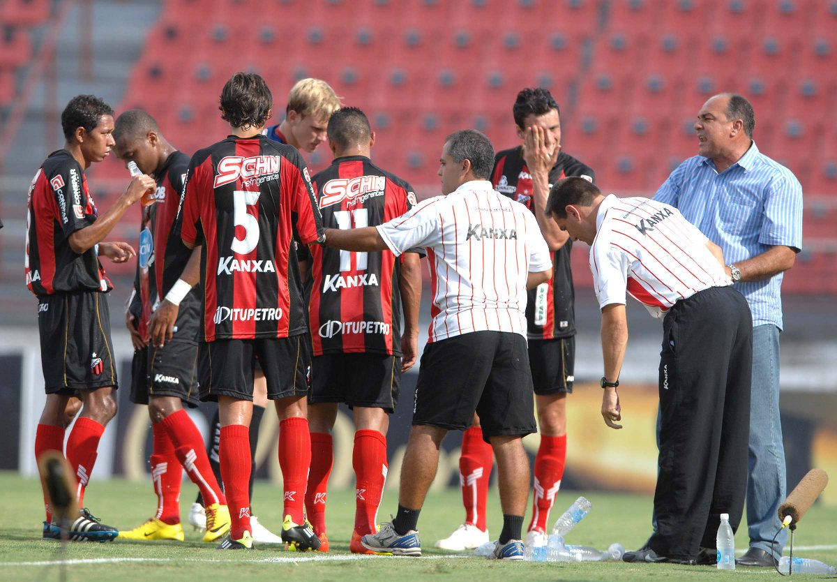 Ituano Futebol Clube On Twitter O Ituano Lamenta Profundamente O Falecimento Do Tecnico Ruy Scarpino Em Decorrencia Do Covid 19 Ele Estava Internado Em Manaus Ruy Scarpino Foi Campeao Paulista 2002 E