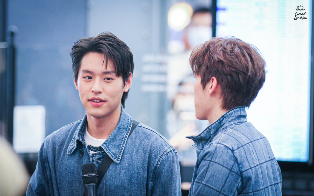 eternals_0830's tweet photo. 210301 

เค้าว่าสายตามันหลอกกันไม่ได้ 👀

#bbillkin #ppkritt 
#BKPPxMintMagTH https://t.co/BkU6985OE0
