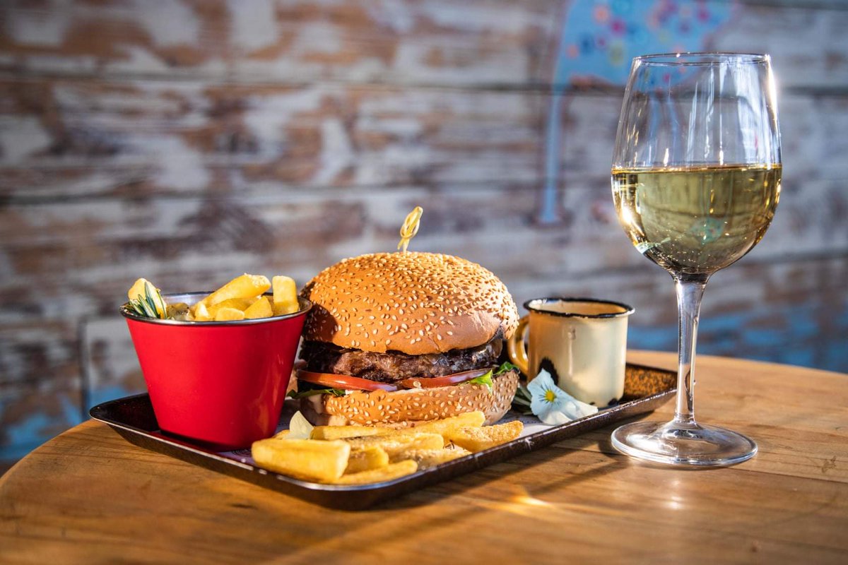 🪶 Dust off your feathers, the <a href="/VillageIdiotCT/">The Village Idiot</a> is back! 🪶

Your favourite local watering hole opens its doors again this Thursday, 4 March, with a variety of irresistible food and drinks specials 😋

Contact: +27214181548 OR info@thevillageidiot.co.za