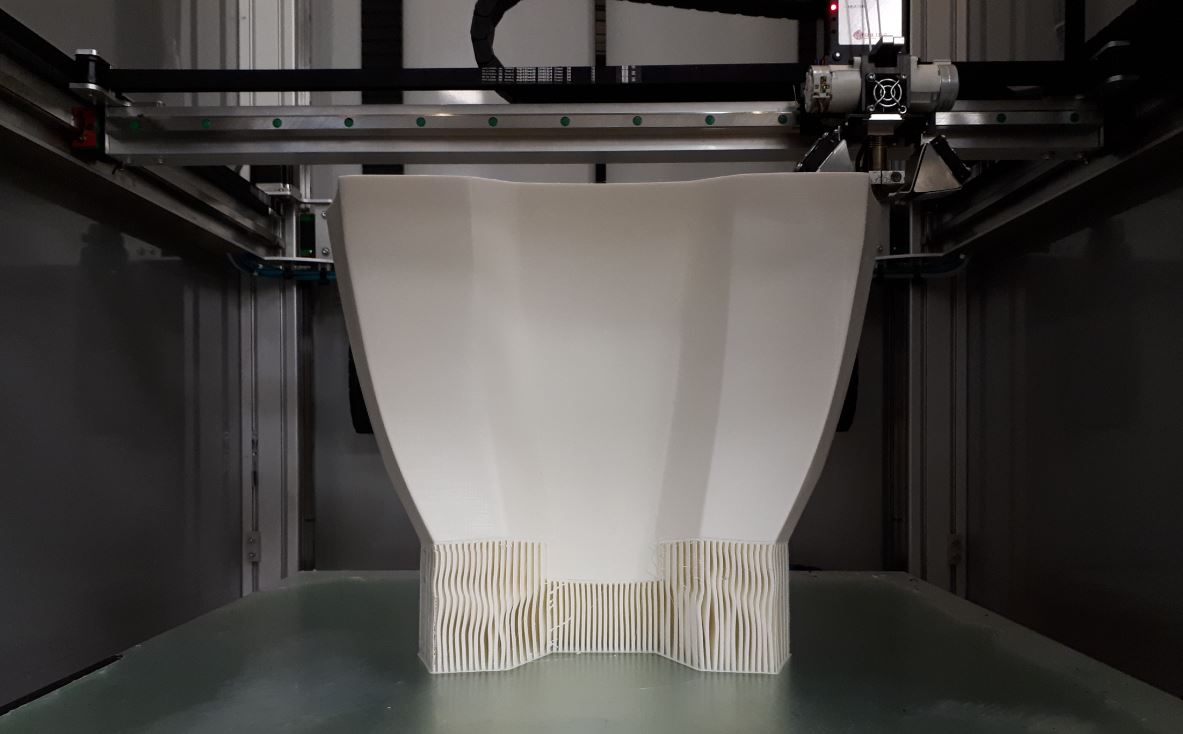 builder3Dprint's tweet image. Printing a large object with support? Check out the support options in Simplify3D. To make the support adhesion stronger and more stable, use a base layer. A solid layer will be printed before the support is built up. #3dprinting #simplify3d #builder3dprinters