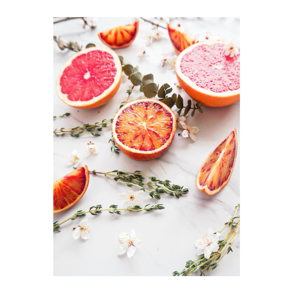 Cookyourlifes's tweet image. BLOODY MARY
My question today is:
A. A drink given to knights to improve their physical strength.
B. A queen she persecuted hundreds of Protestants and earned the moniker "Bloody Mary."
C. A queen she persecuted hundreds of Christians and earned the moniker "Bloody Mary."