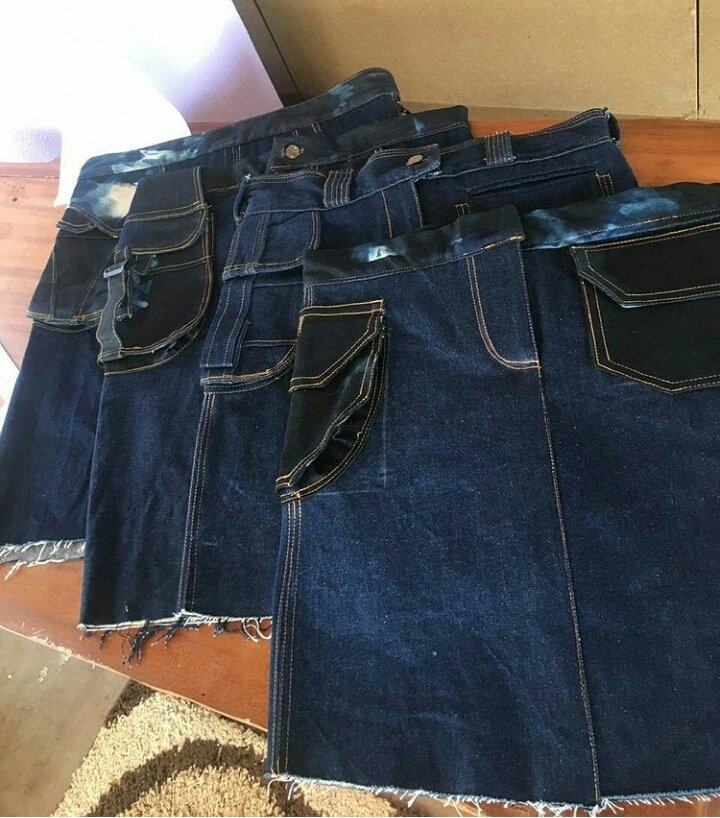 Makoanyane_magz's tweet photo. We are @Roommsstudio 🔥🔥😋
Get this denim cargo skirt for M350 
Find us in Maseru downtown, Mapetla House Room 22
Contact our team on +266 59107878
#finesse
#Lstwitter https://t.co/F88l1oEwES