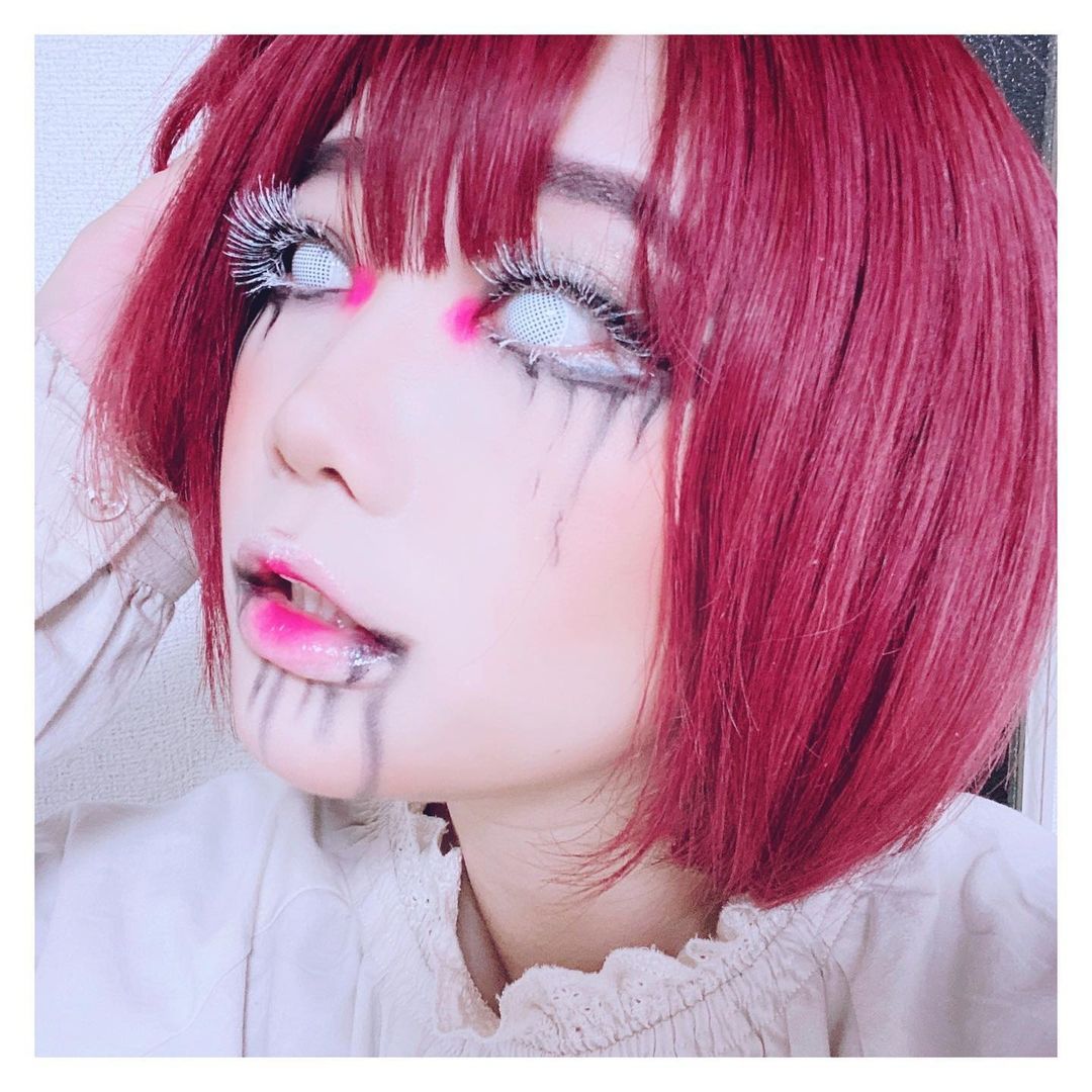 Lucky Icon 白メッシュのカラコン 見えるよ 目の悪い人は大変かもやけど 4ぐらいの私はギリ見える ちなみに度ありはありません なくてもいい かわいい 最高 レビューありがとうございます Karin N 0032 Luckyicon ラッキーアイコン 韓国