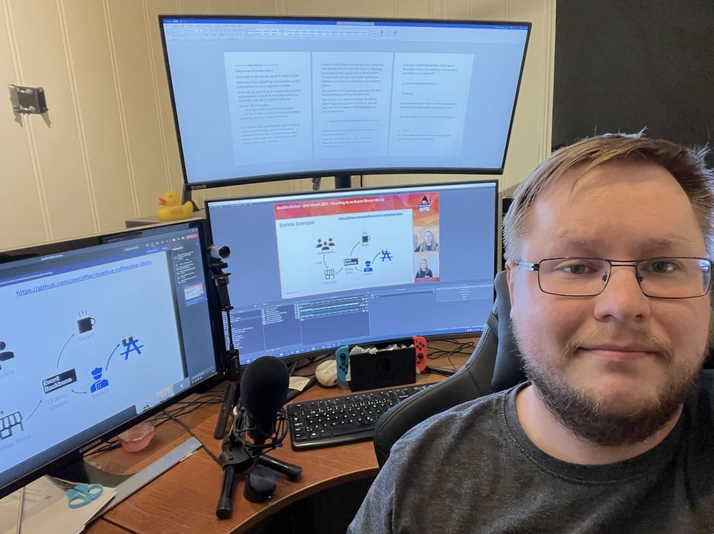 dervismn's tweet image. Making @javaBin's meetups happen every month is teamwork and the combined effort of many community heros. Here is one of them, @etroll, behind the scenes during yesterdays #javaBin Online meetup on reactive applications with #Kafka. Well done Karl 👏🏼