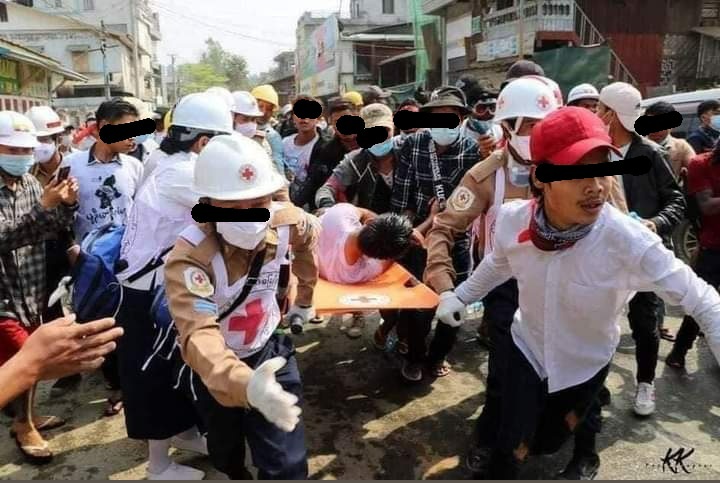dodosolaso's tweet photo. Meanwhile in 📌Phakant,
 1 death confirmed ☑️ and many severely injured.  We need media attention in Phakant as well🚨
📸:Crd

#WhatsHappeningInMyanmar #Mar3Coup #OpCpp https://t.co/IjDYxKgqh6