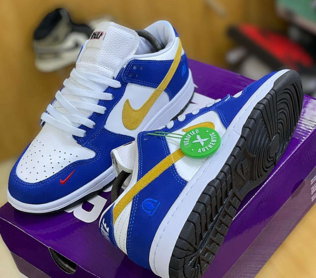 Kiikelomo's tweet photo. I still sell shoes, kindly retweet❤️

Frame 1,2,3- (26,000)
Frame 4 -(34,000)

WhatsApp link: https://t.co/CDhKnuzqkQ https://t.co/pefPgadQP2