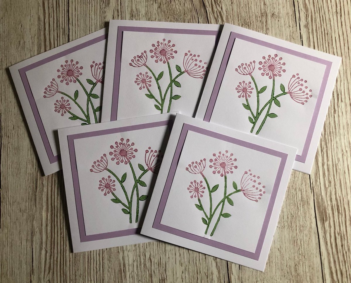 ⭐️NEW⭐️

Pack of 5 Handmade wild flowers meadow pink white lilac green blank note cards

#newonetsy #craftbizparty etsy.me/3qdy5N0
