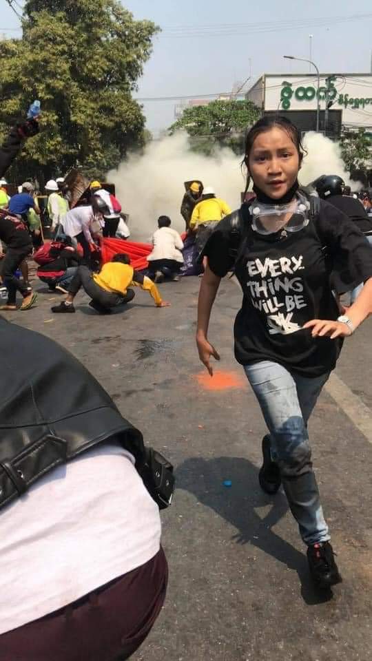 nadi_thurt's tweet photo. #BLACKWEDNESDAY 😢😢😢

ကျေးဇူးပြုပြီးဒါလေး ပြိုင်တူတင်ကြရအောင်
မရှဲပါနဲ့ ကိုယ့်ဝေါမှာ ကိုယ်ပြန်တင်ပါ

#HowManyDeadBodyNeedForUNtoTakeAction
#March3Coup
#whatshappeningnowinmyanmar
#SaveMyammar https://t.co/ZmB5WuTFGJ
