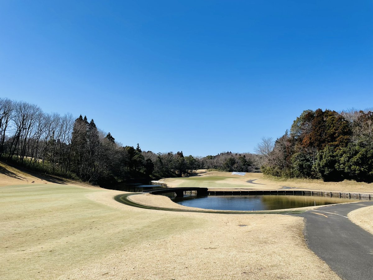 BB_Y's tweet photo. 太平洋クラブ大洗シャーウッドコース
でのラウンドでした⛳️
コースも狭く感じグリーンは大きく
ポテトチップのようで苦しいラウンドに
なってしまいました🏌️♂️
#ゴルフ
#太平洋クラブ大洗シャーウッドコース
#快晴
#強風
#コースは狭い
#グリーンは難しい
#OUT50
#IN50
#苦しいラウンド https://t.co/50seTJVHV3