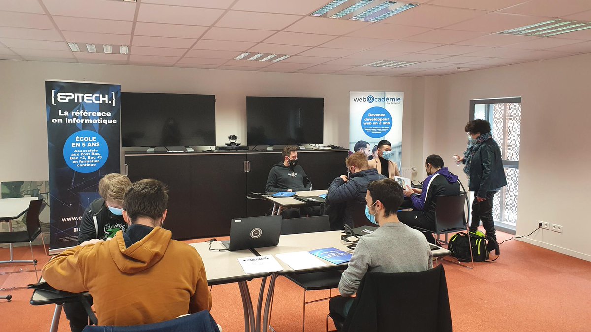 <#Moulins/>Première journée d'admission pour les w@c sur notre nouveau campus. 

📅 Prochaine rentrée : 5 avril
👉 Vous avez entre 18 et 25 ans ? 
👉 Peu ou pas de diplôme ?
Alors la Web@cadémie est faite pour vous !

En savoir + et inscription : webacademie.org