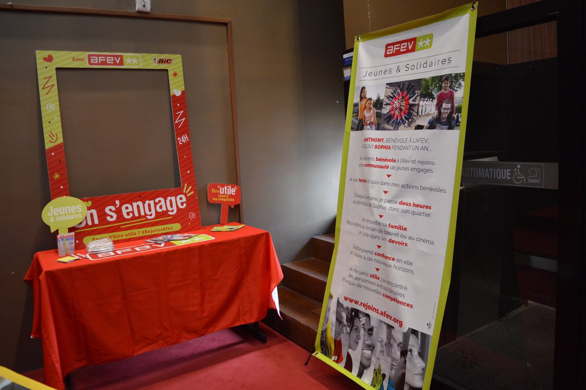 🔺Rencontre avec le député du Val d'Oise, <a href="/CorceiroDavid/">David Corceiro</a> sur le campus des Chênes de <a href="/UniversiteCergy/">CY Cergy Paris Université</a> .

Pour parler de la situation difficile que vivent actuellement de nombreux #étudiants. 🗣