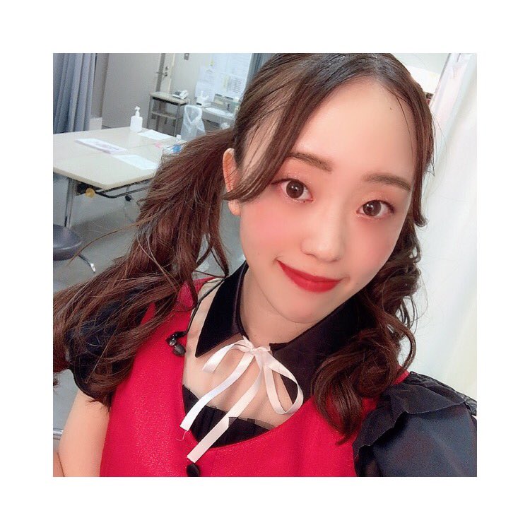 MAO_Da_Vo's tweet photo. 2021.2.27 in 府中
#ゾンビランドサガ ライブリベンジに #アイアンフリル としてSPゲストで出演させて頂きました✨

スタッフさんやフランシュシュさんを始め、リベンジに燃えたアツイライブに参加させて頂けて凄く嬉しかったです😭💖
本当にありがとうございました✨

アニメ2期も本当に楽しみです🌸 https://t.co/WJ5UVMI1lb