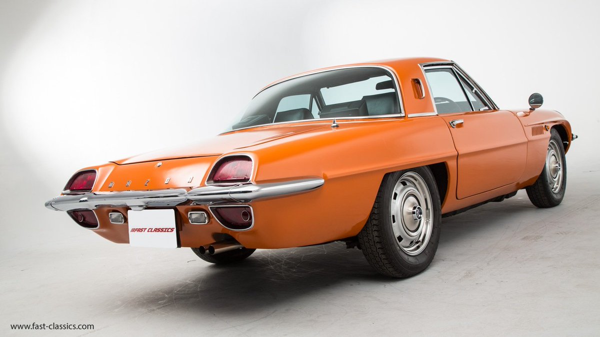 The #Mazda Cosmo is one of the great three Japanese sports classics, sharing an honorable place with the #Nissan Skyline GT-R and the #Toyota 2000 GT. Its silhouette is a creative combination of the works of Italian and American designers, in a miniaturized form

©fast classics
