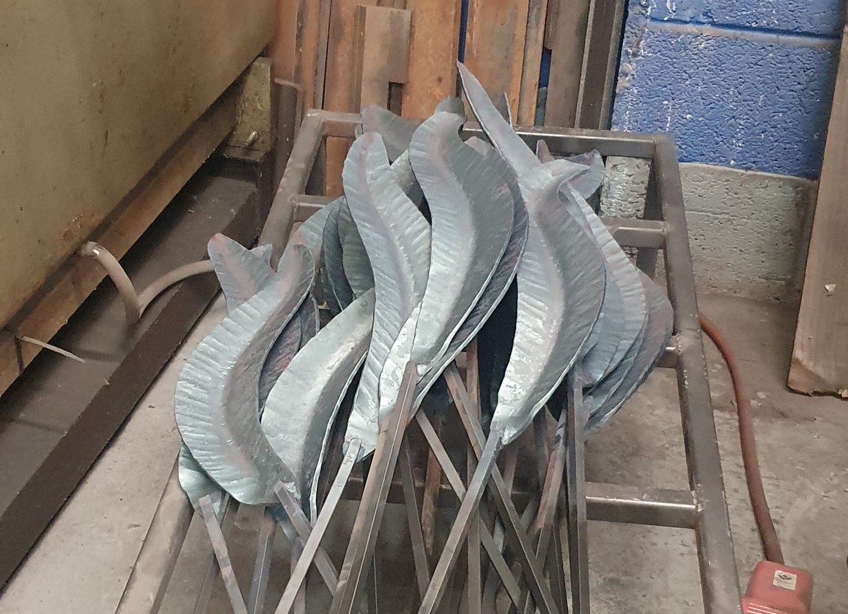 ForgingMatters's tweet image. Rob's been busy hammering out these Details for a bespoke Balustrade which is going to be quite something when finished