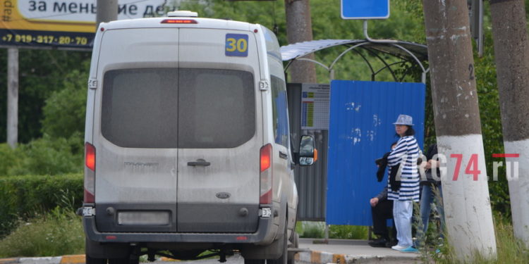 Общественный транспорт златоуст. Маршрут маршрутки златоуст. Маршрут 10 златоуст расписание. Златоуст автобус. Паз 320302-33.