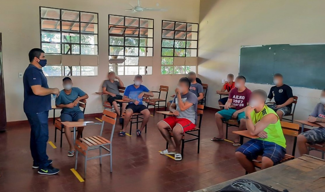 MJusticiaPy's tweet photo. Más de 80 adolescentes en conflicto con la ley penal inician clases en el #CEIMJ mediante un trabajo coordinado entre el #MJ a través del #SENAAI y el @MECpy 👉https://t.co/Olhvq0QRJL https://t.co/FCXPUrYb9X