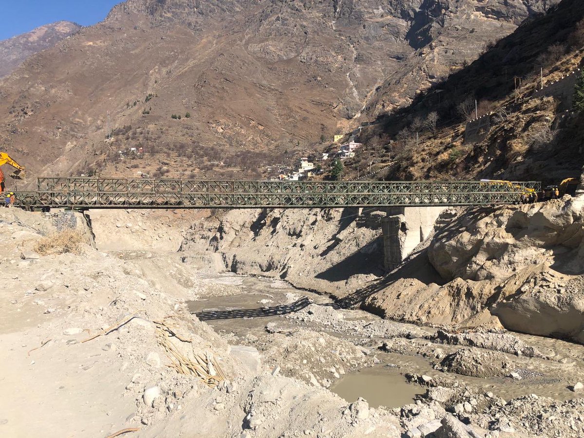 manjeetnegilive's tweet photo. Construction of Bailey bridge at #Rainivillage on #Joshimath -Malari road is likely to be completed by Friday ie 05 Mar by ⁦@BROindia⁩ https://t.co/BWSDsp0QYe