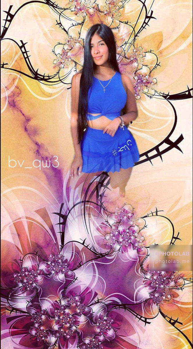 على أبواب ِ قلبك ِ قد طرَقت
فلا همسا ً ولا صوتا سمعْتُ

نثرتُ لك الجدائلَ ذاتَ ليل ٍ
 فلا وَرْدا ولا عطرا شمَمْتُ

وإني كلما  احترقت ْ جفوني
على ما كان مِنْ ماض ٍ بكيتُ

زرعتُ هواك ِ في صدري
فلا ثغرا ً ولا خدا ً لمست
 
كفاني مِن عيونك ِ ما أتاني
فمنها شاب قلبي ثم شئت
#جنان