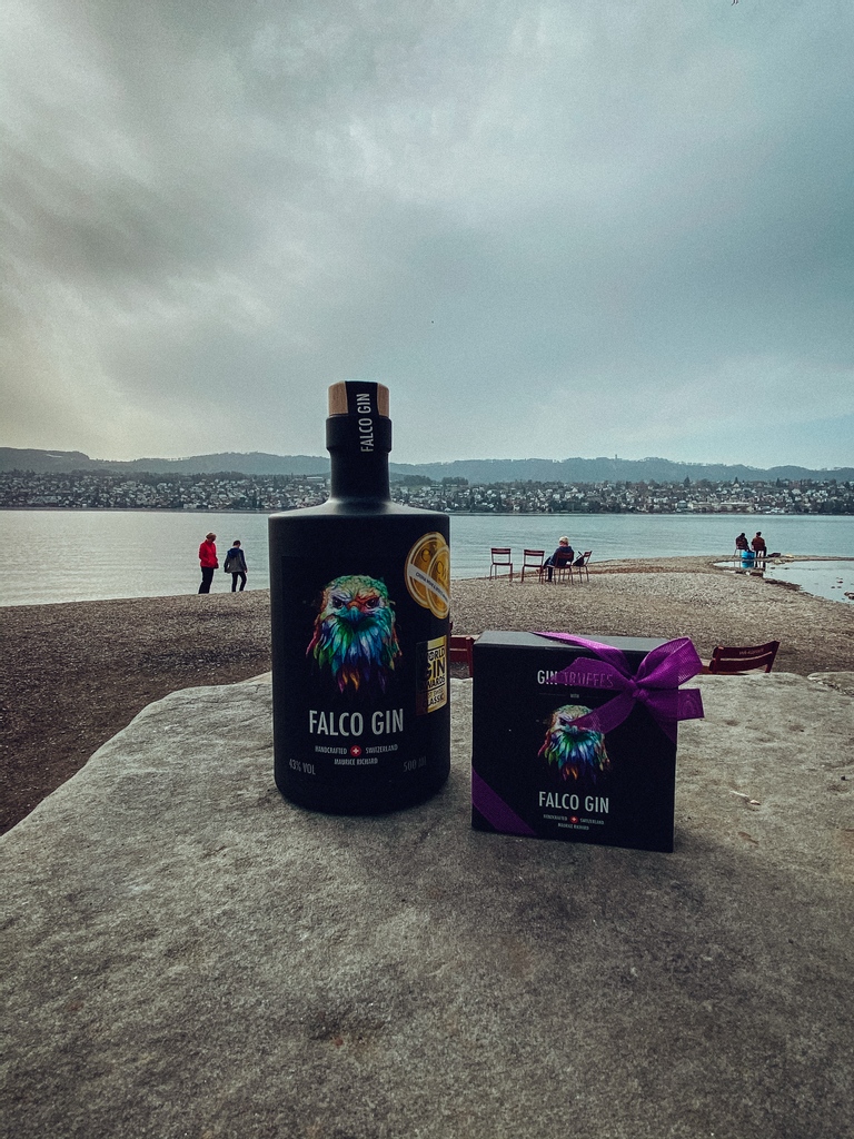 Hast du Lust, unseren Falco Gin oder die tollen Falco Gin Truffes von der confiserie teuscher zu probieren?
Shop now! falcogin.com/en/shop

#gin #swiss #premium #handcrafted #zurich #falcogin