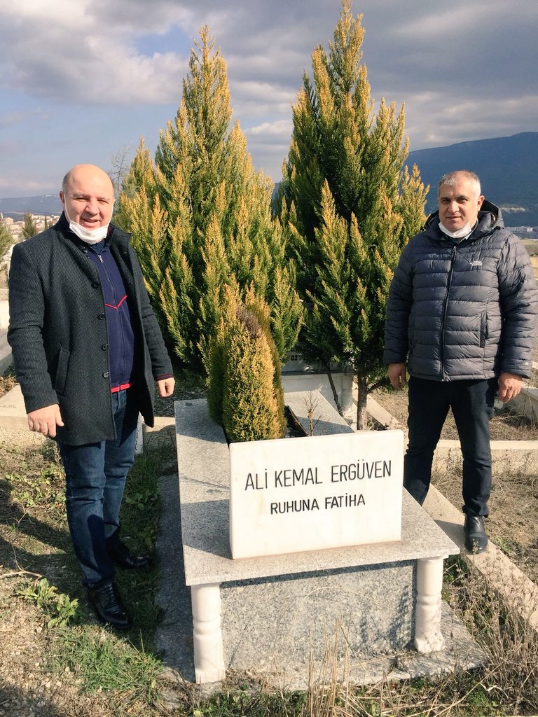 06.03.2017 tarihinde Hakkın rahmetine kavuşan TASKK ailemizin değerli büyüğü  Âli Kemal Ergūveni ziyaret ettik..Allah mekanını cennet eylesin. <a href="/mehbaykan/">Mehmet Baykan</a> <a href="/AliDusmezz/">ALİ DÜŞMEZ</a> <a href="/ihsancevik78/">İhsan Çevik</a> <a href="/taskk_1980/">Türkiye Amatör Spor Kulüpleri Konfederasyonu🇹🇷</a> <a href="/karabukaskf/">Karabukaskf</a> <a href="/sinopaskf/">sinopaskf</a>
