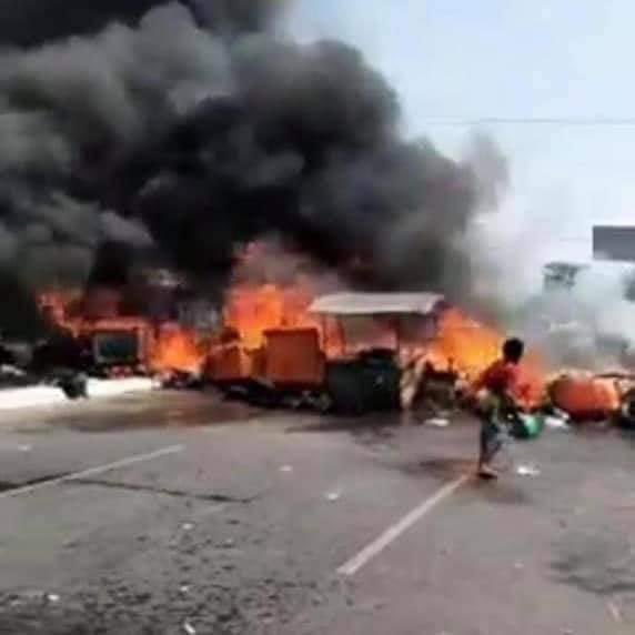 Not Only they arrested some protesters but also they burned the protesters' barriers when they ran out their bullets in North Okkalapa !!!
<a href="/OHCHRAsia/">UN Human Rights Asia</a> <a href="/freya_cole/">Freya Cole</a> <a href="/UN/">United Nations</a> <a href="/KenRoth/">Kenneth Roth</a> <a href="/TostevinM/">Matthew Tostevin</a> 

#WhatsHappeningInMyanmar
#Mar3Coup