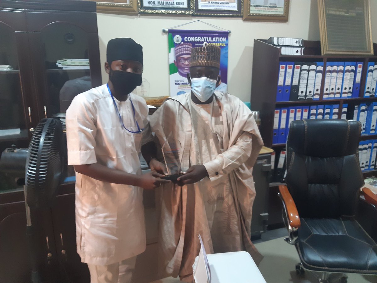YSPHCMB's tweet photo. Potiskum Youth Coalition Movement (PYCM); Honours Dr Babagana Kundi Machina, E.S  @YSPHCMB with an award of excellence for his outstanding performance towards the improvement of Primary Health Care system and service delivery in Yobe state. https://t.co/JuKtXMuCWS