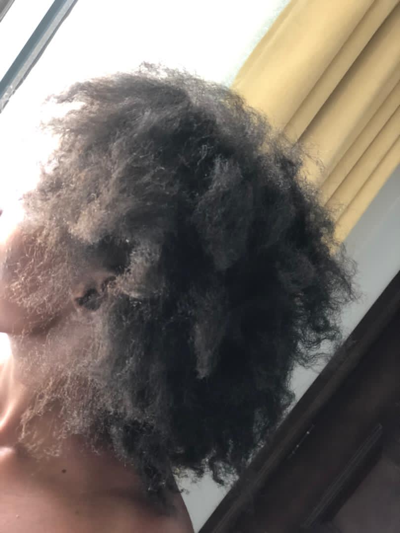 ebahsum's tweet image. Quote this tweet with a pic of your natural hair