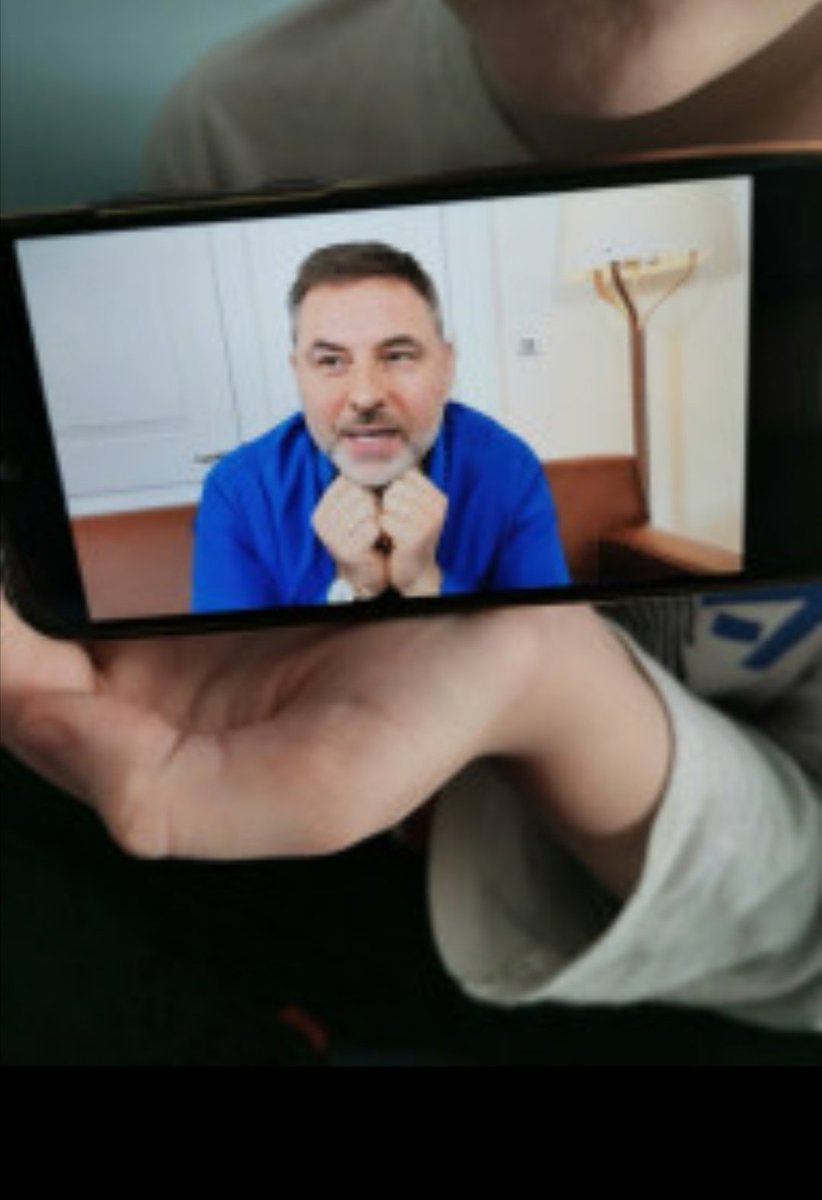 Gwyrosydd2013's tweet photo. Thank you @davidwalliams for your Amaaaaazing assembly for world book day. We loved it! 📚🙌📚 @SchoolGwyrosydd #GSPlit @WorldBookDayUK https://t.co/bpZ9CC7iUS