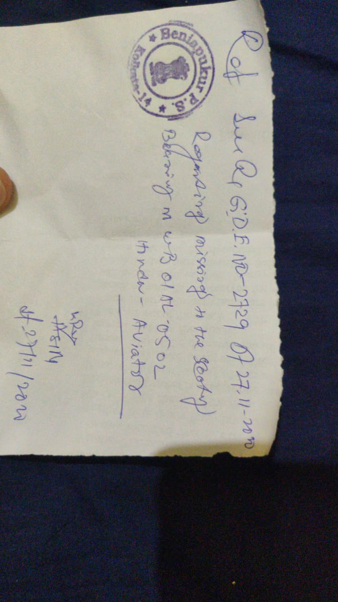 Shahbaz_16's tweet photo. Dear Kolkata Police,
This is to inform you that my scooty got stolen 3 months back and I have been provided with no help at all.
Despite locating the scooty to fine a challan, there has been no update on where it is. 
Kindly look into it. 
@KolkataPolice @KPTrafficDept https://t.co/WQNrz2qnuC