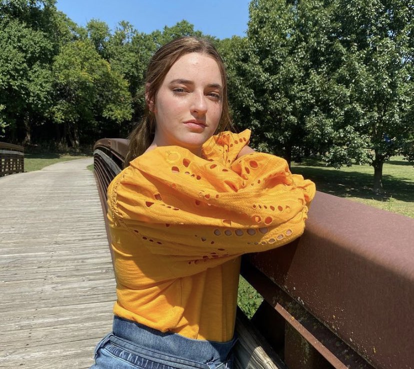 Jadyn🥰 so beautiful and talented🤩 yellow looks so good on you! You just bring such positive energy and I feel like you can make anyone’s bad day, 10000% better💗 go follow her ig @ jadyn_rainforth_