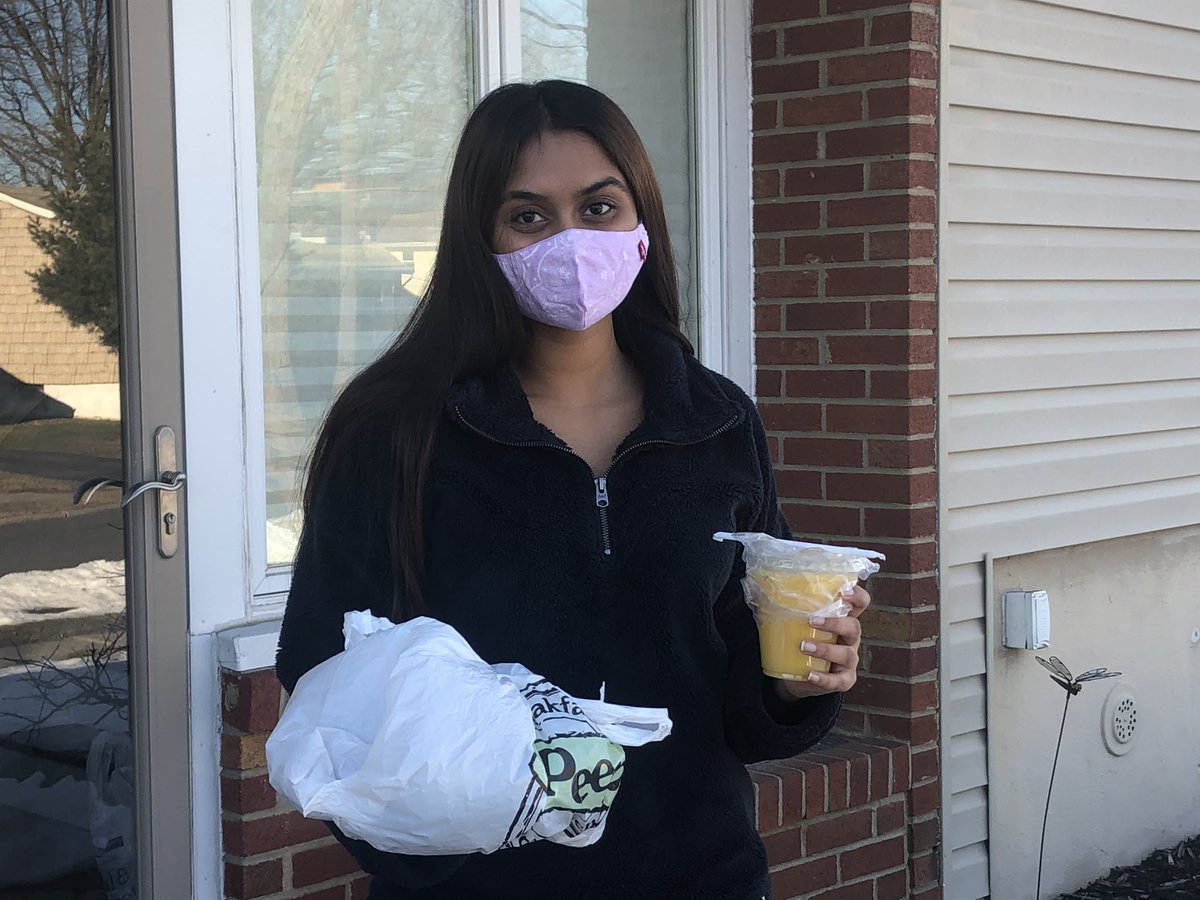 Edison_HS's tweet photo. What could improve on bringing the incomparable Senior of Month Krystal Ramnarine breakfast?  Going to @lepeepNJ and hearing  @edisonhigh2019 alum @victorianelsenn is kicking butt at Nursing School! https://t.co/yDOebwdyXU