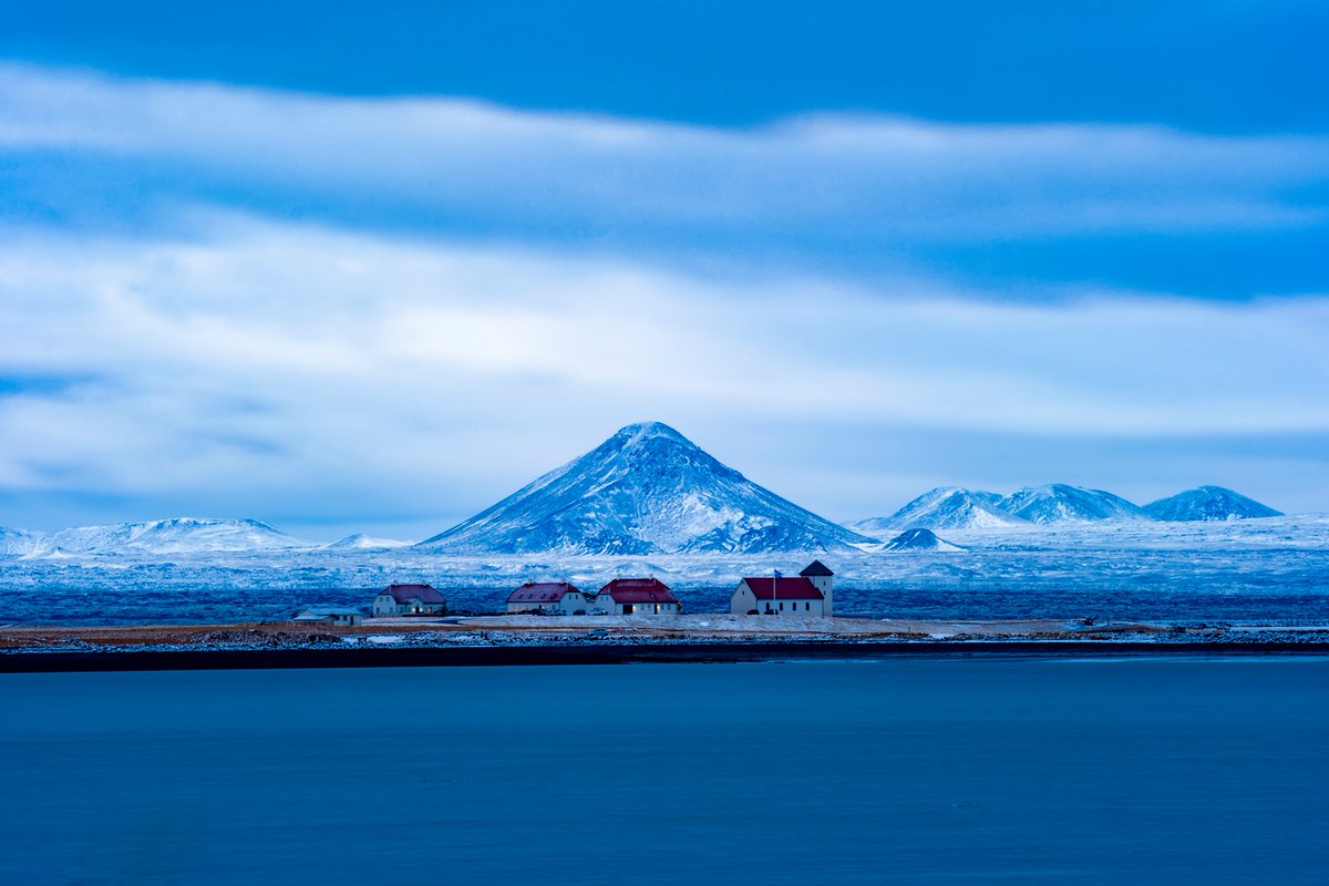 Volcanic eruption warning has been issued. All eyes are focused on Mount Keilir. The eruption is most likely to surface directly south of Keilir. #iceland #volcano #volcanic #eruption