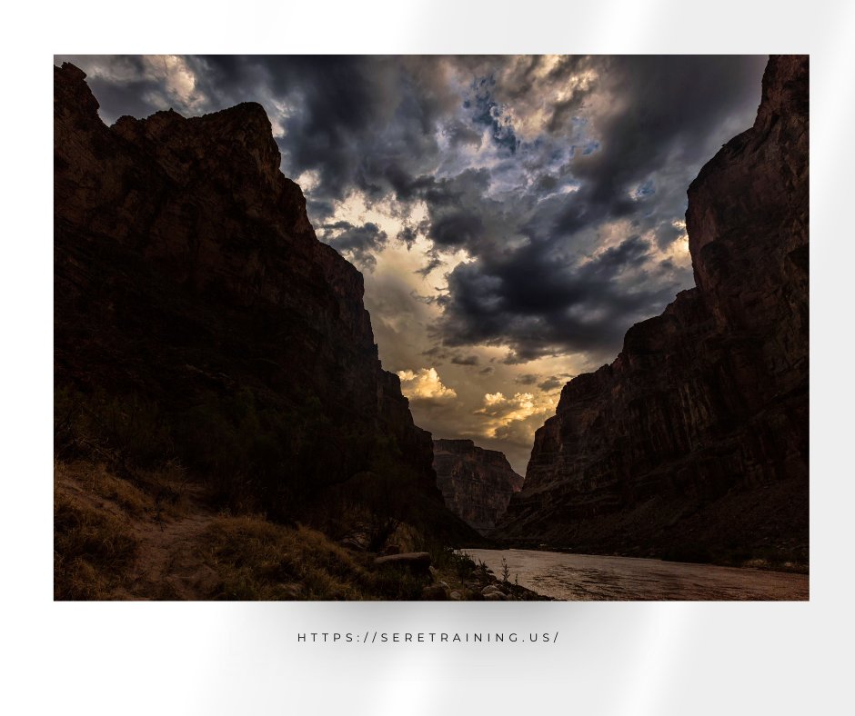 SEREtraining's tweet photo. “Heal yourself with the light of the sun and the rays of the moon. With the sound of the river and the waterfall."☀️🌛💧 -María Sabina, Mexican healer and poet. https://t.co/v9SlmtSOE6