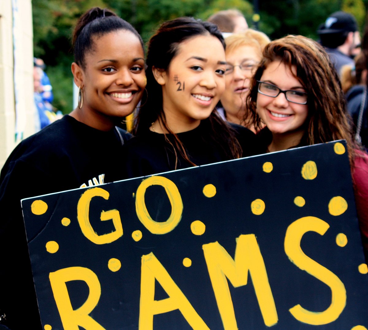 FramStateAdmit's tweet image. Our fRAMily is growing! Accepted students: Want to learn more about Framingham State? Check out our Accepted Student content to learn more about connecting with us!
framingham.edu/accepted